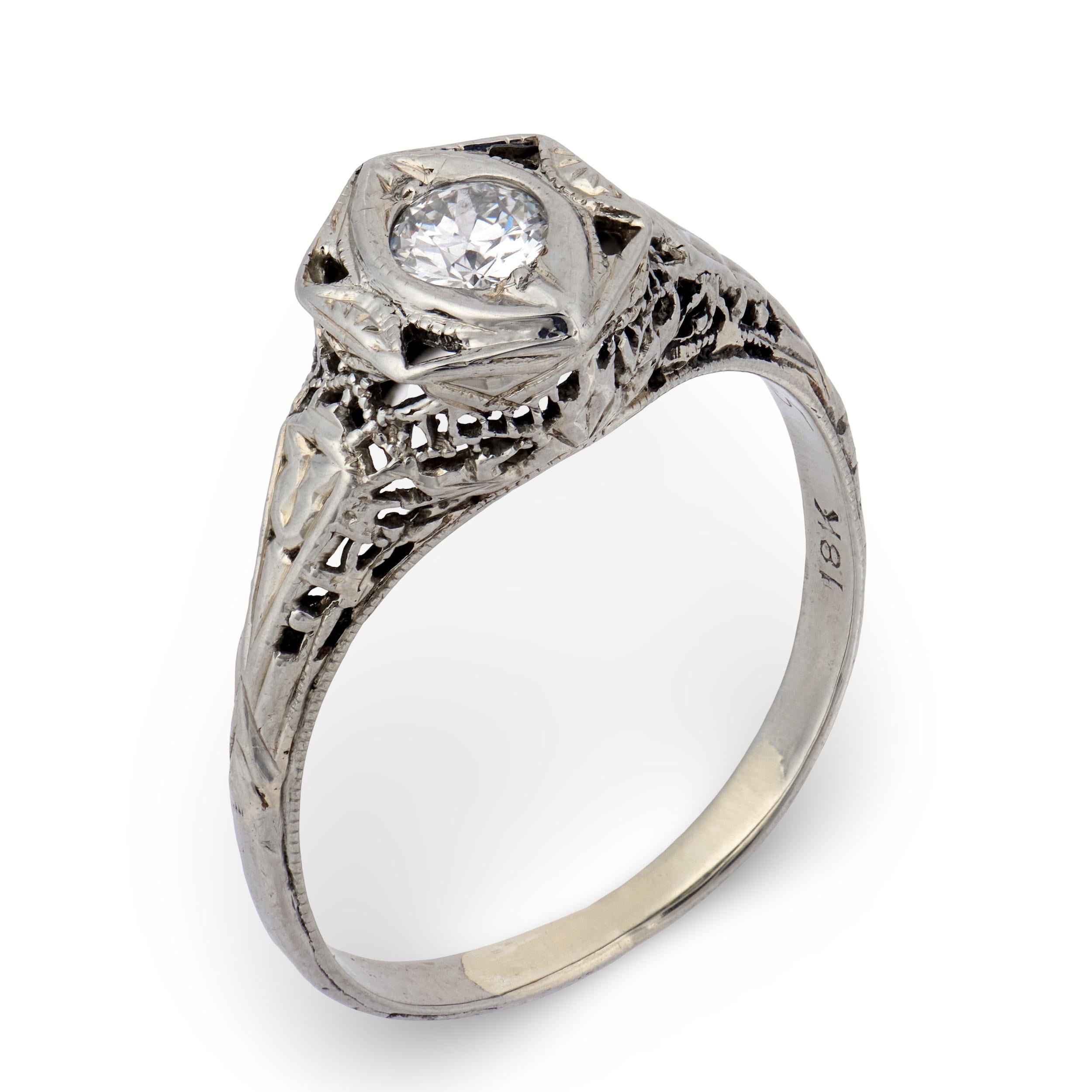 Art Deco 18k Diamond Engagement Ring .20ct