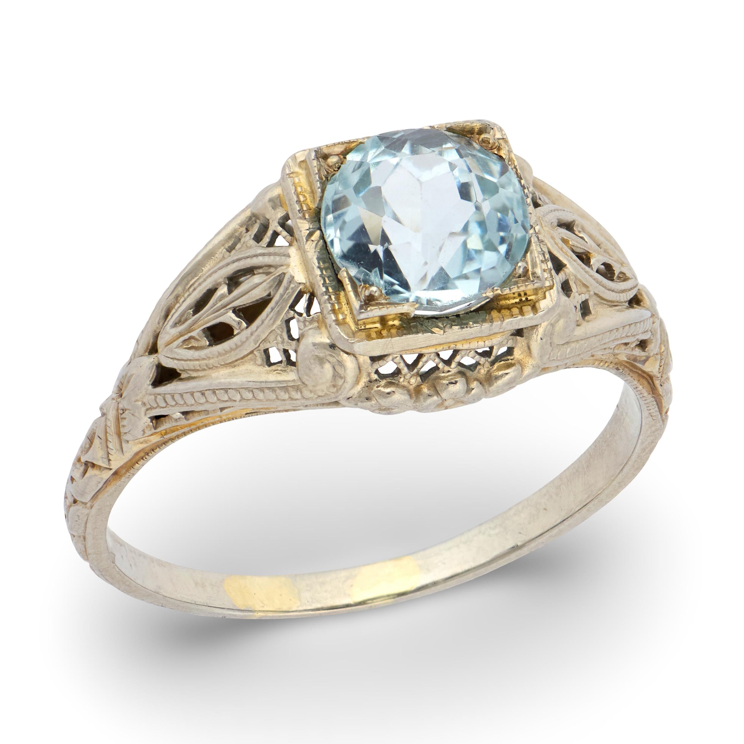 Art Deco 18k Aqua Ring