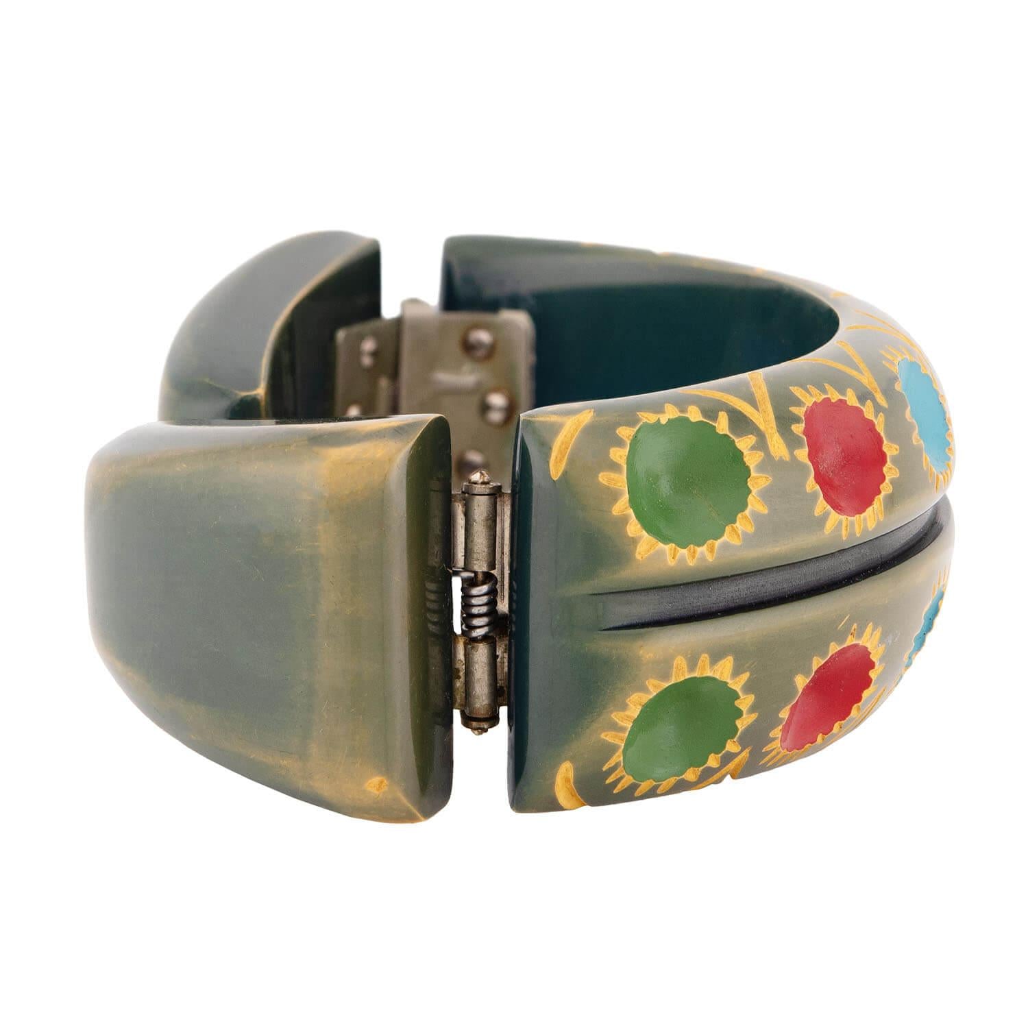 Retro Bakelite Carved Clamper and Link Bracelet Set