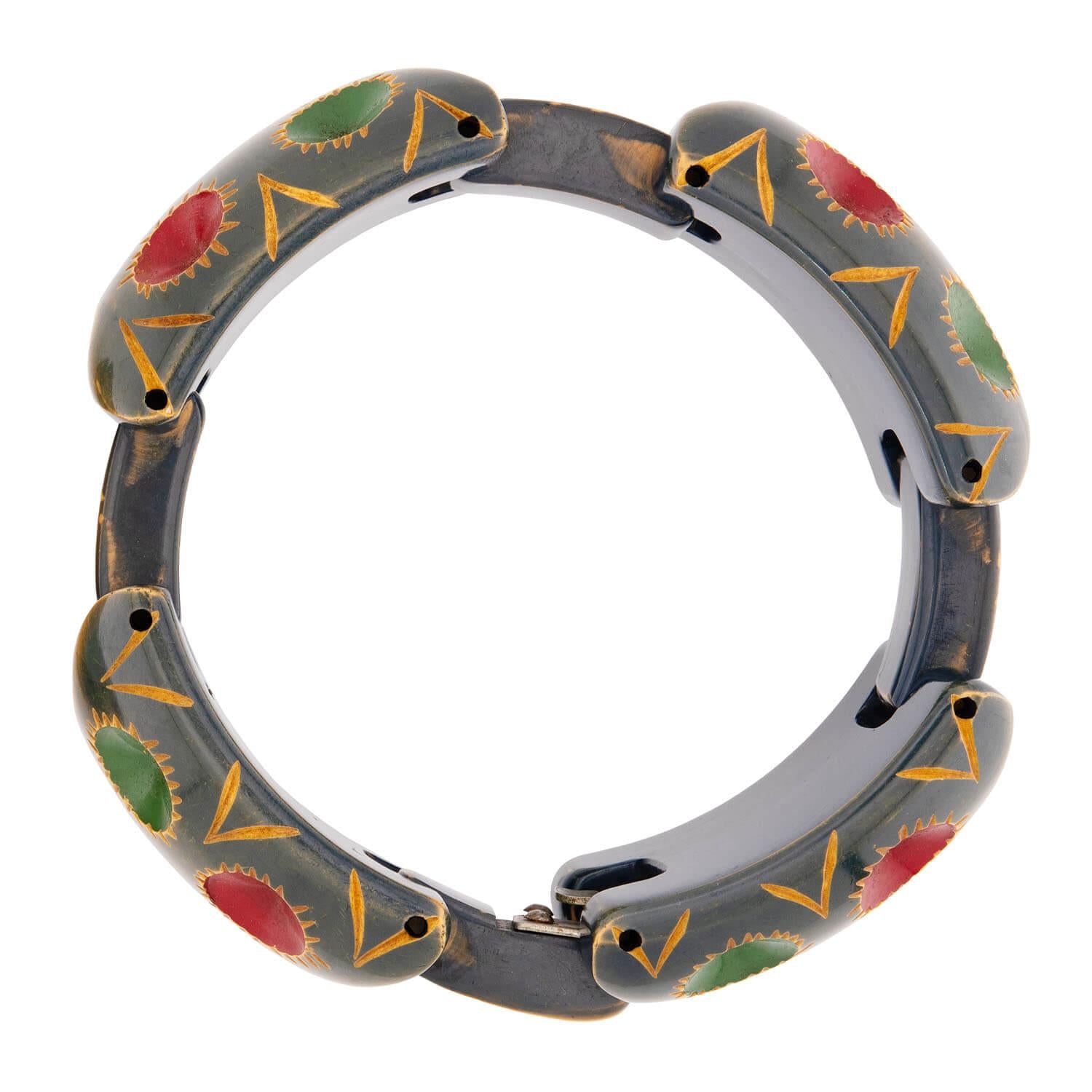 Retro Bakelite Carved Clamper and Link Bracelet Set