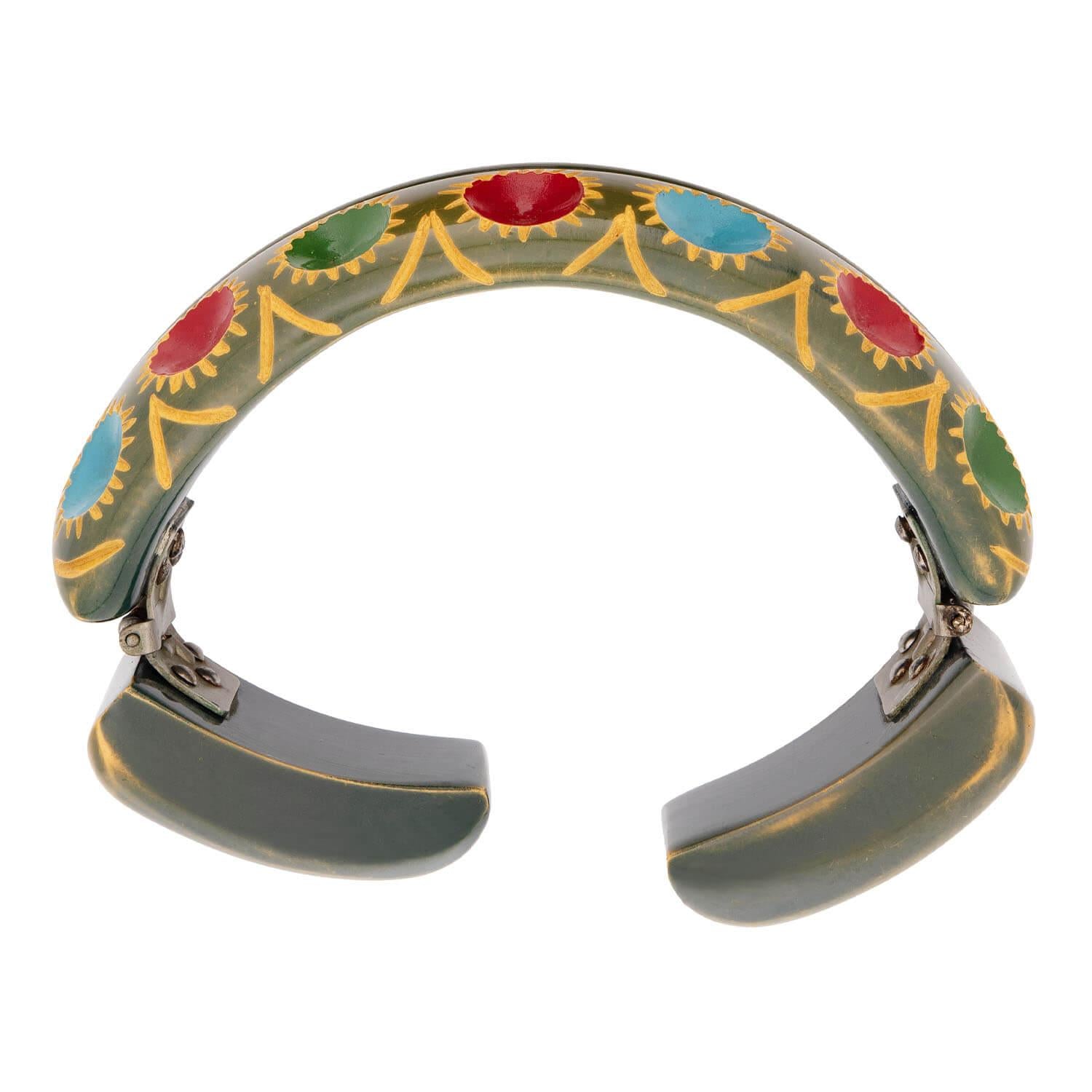 Retro Bakelite Carved Clamper and Link Bracelet Set