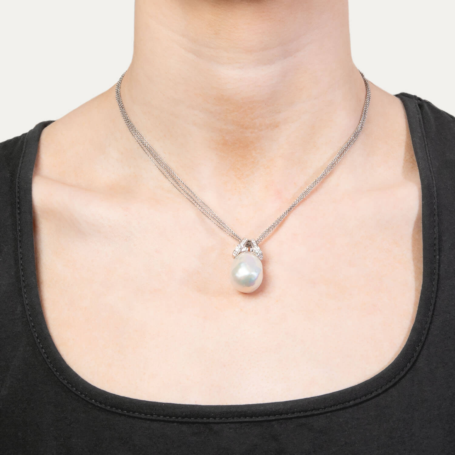 Estate 18k Pearl and Diamond Pendant Necklace