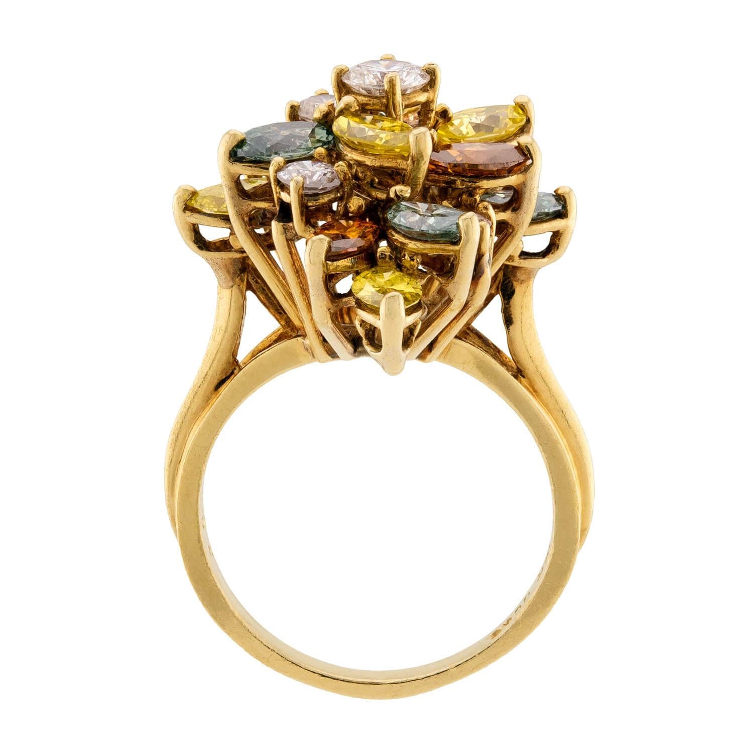Estate 18k Diamond Cluster Ring