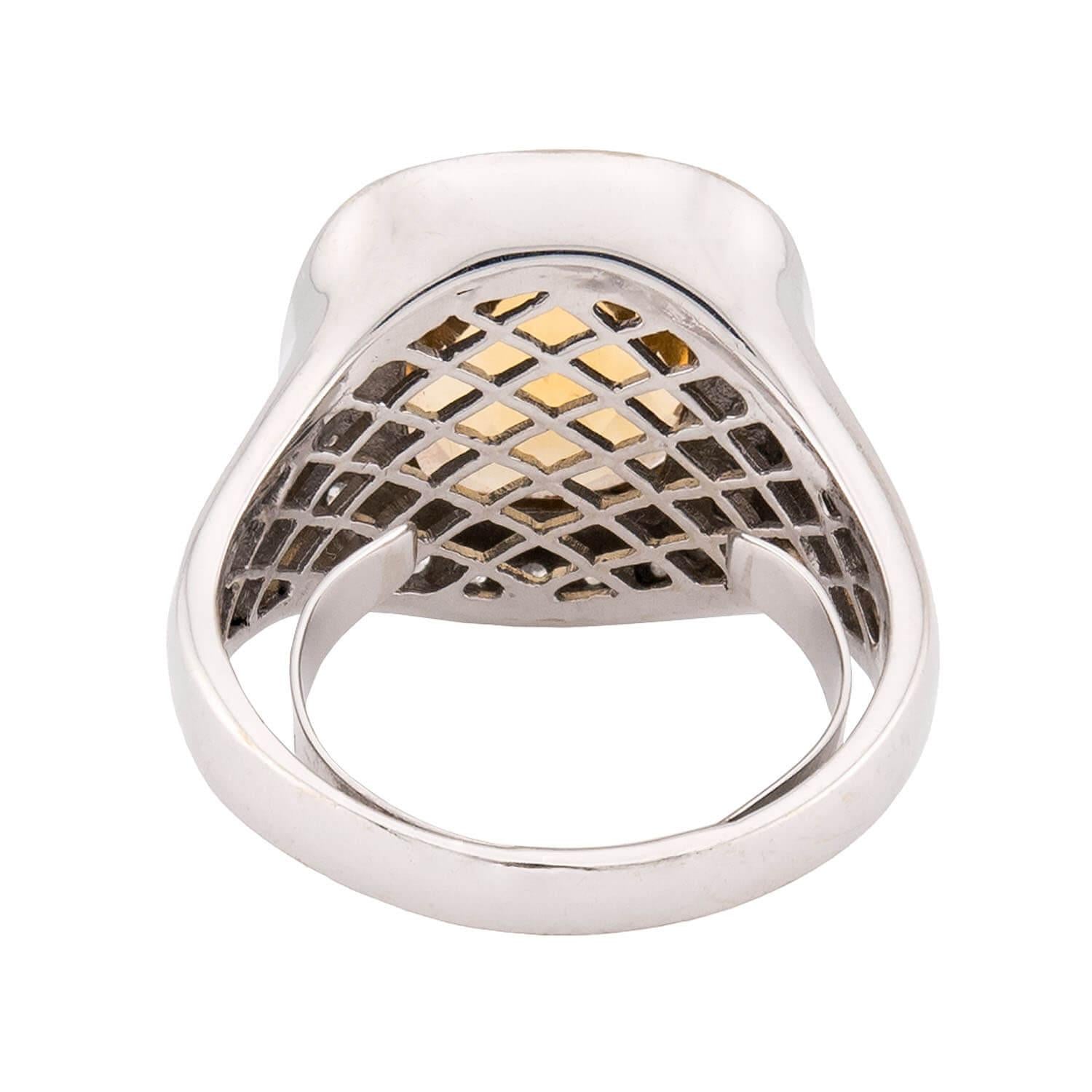 Estate 18k Maidera Citrine & Diamond Ring