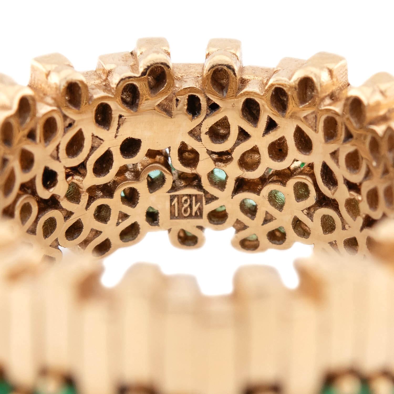 SUZANNE KALAN 18k Emerald Band