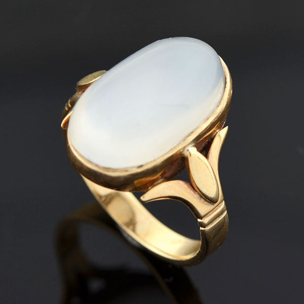 Late Victorian 9kt Gold Moonstone Ring