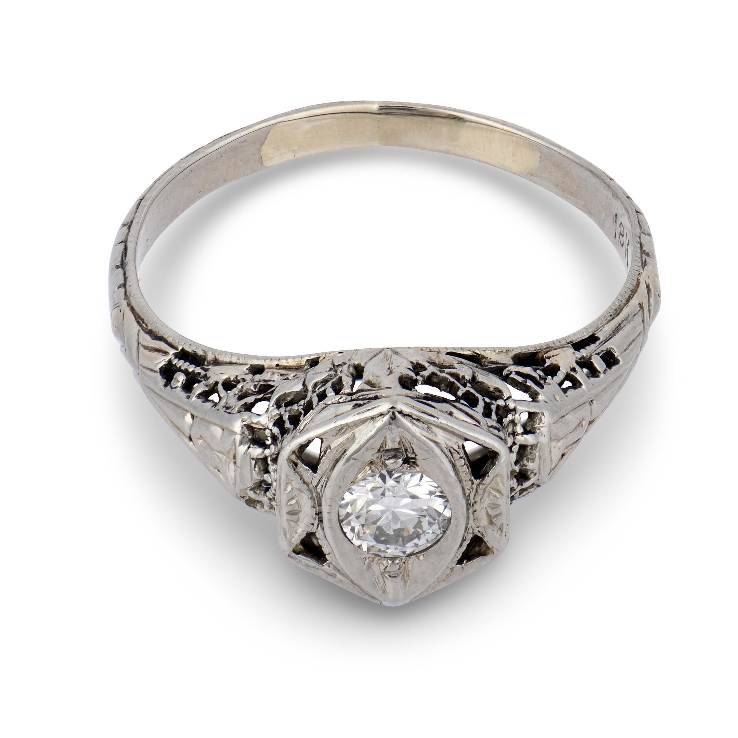 Art Deco 18k Diamond Engagement Ring .20ct