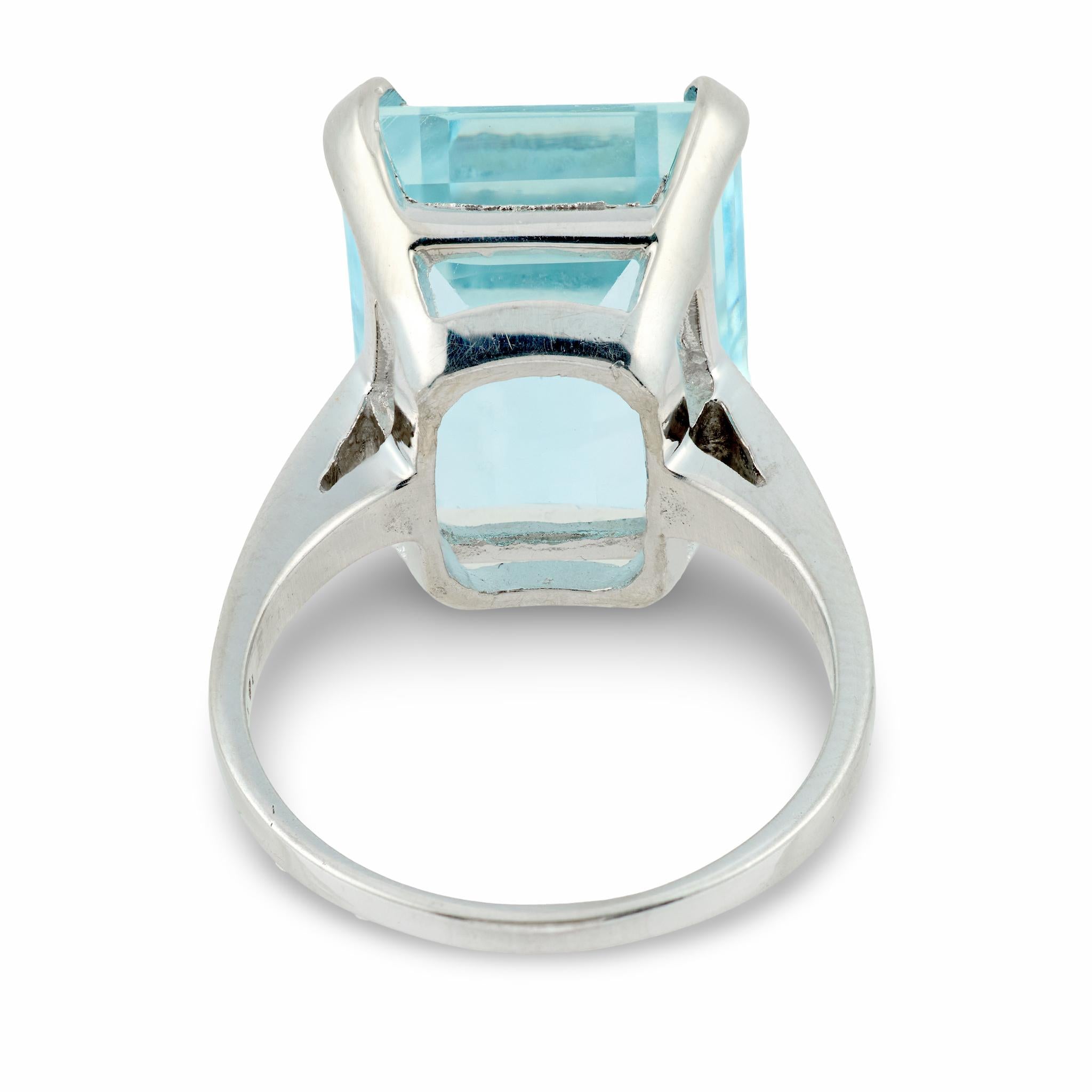 Retro 14k Aqua Cocktail Ring
