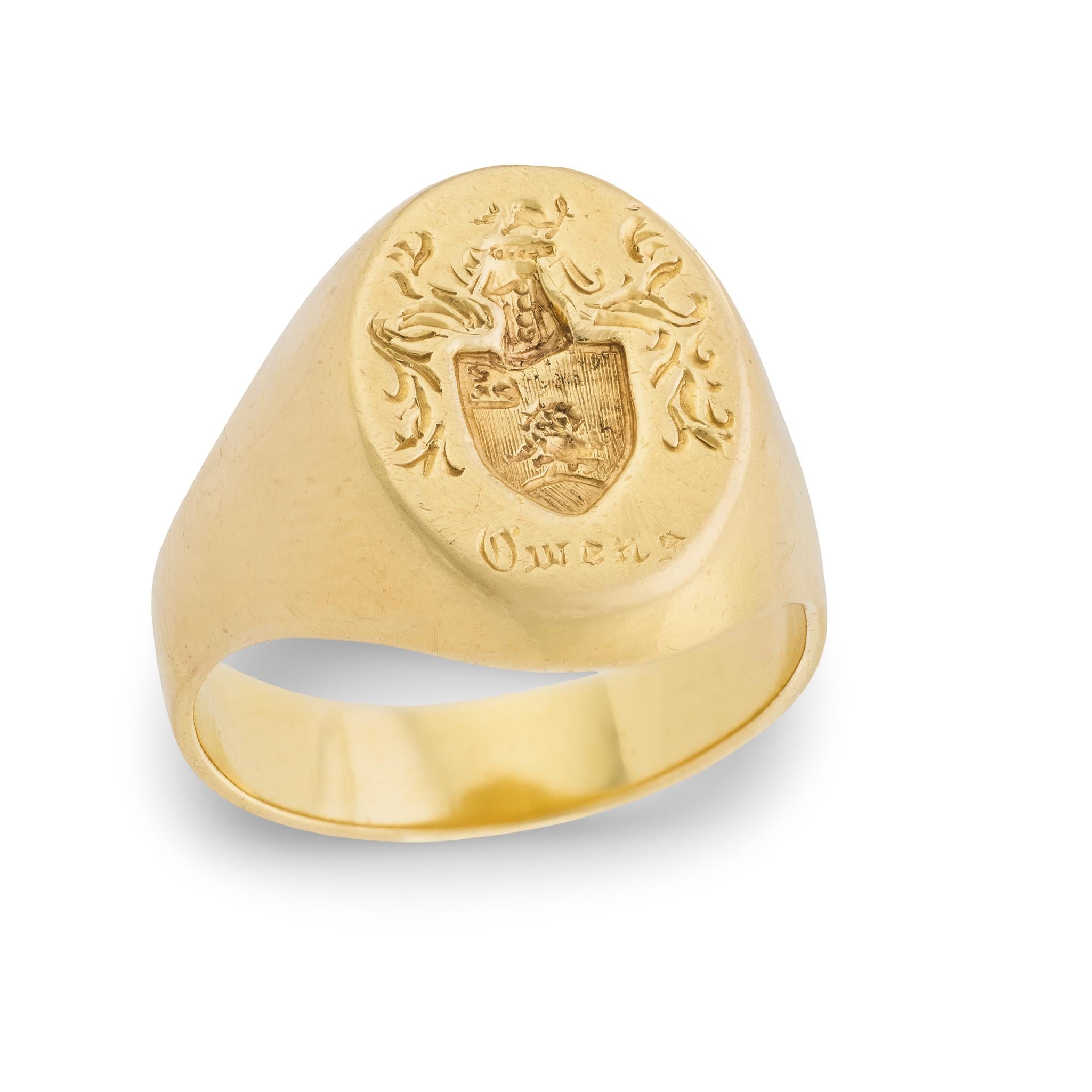 Victorian 18k Crest Signet Ring
