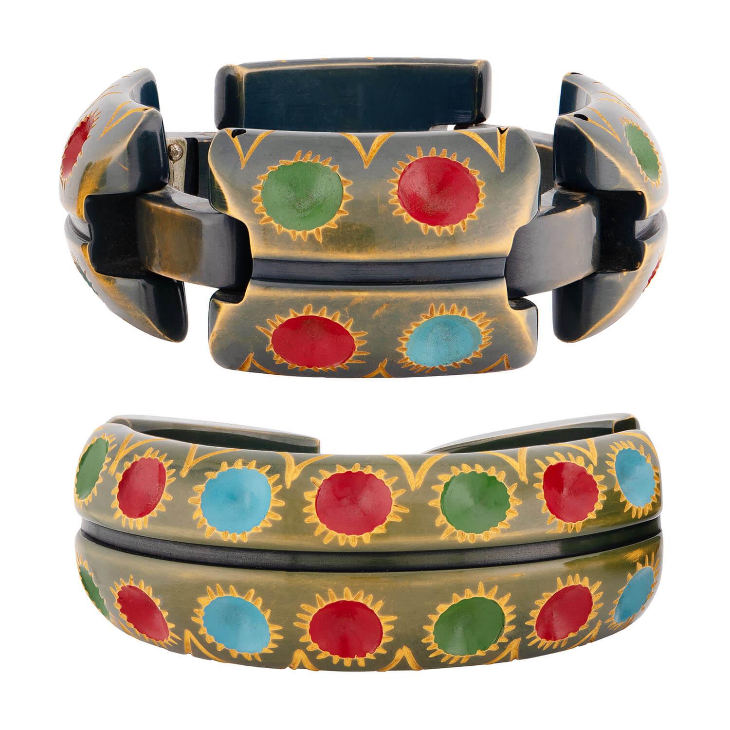 Retro Bakelite Carved Clamper and Link Bracelet Set