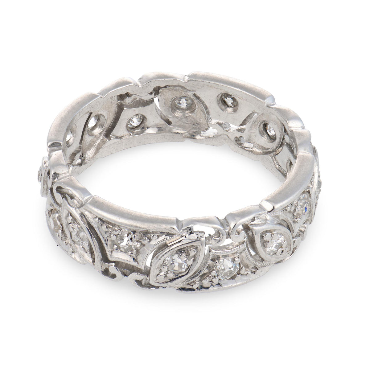 Art Deco Platinum Diamond Foliage-Motif Band