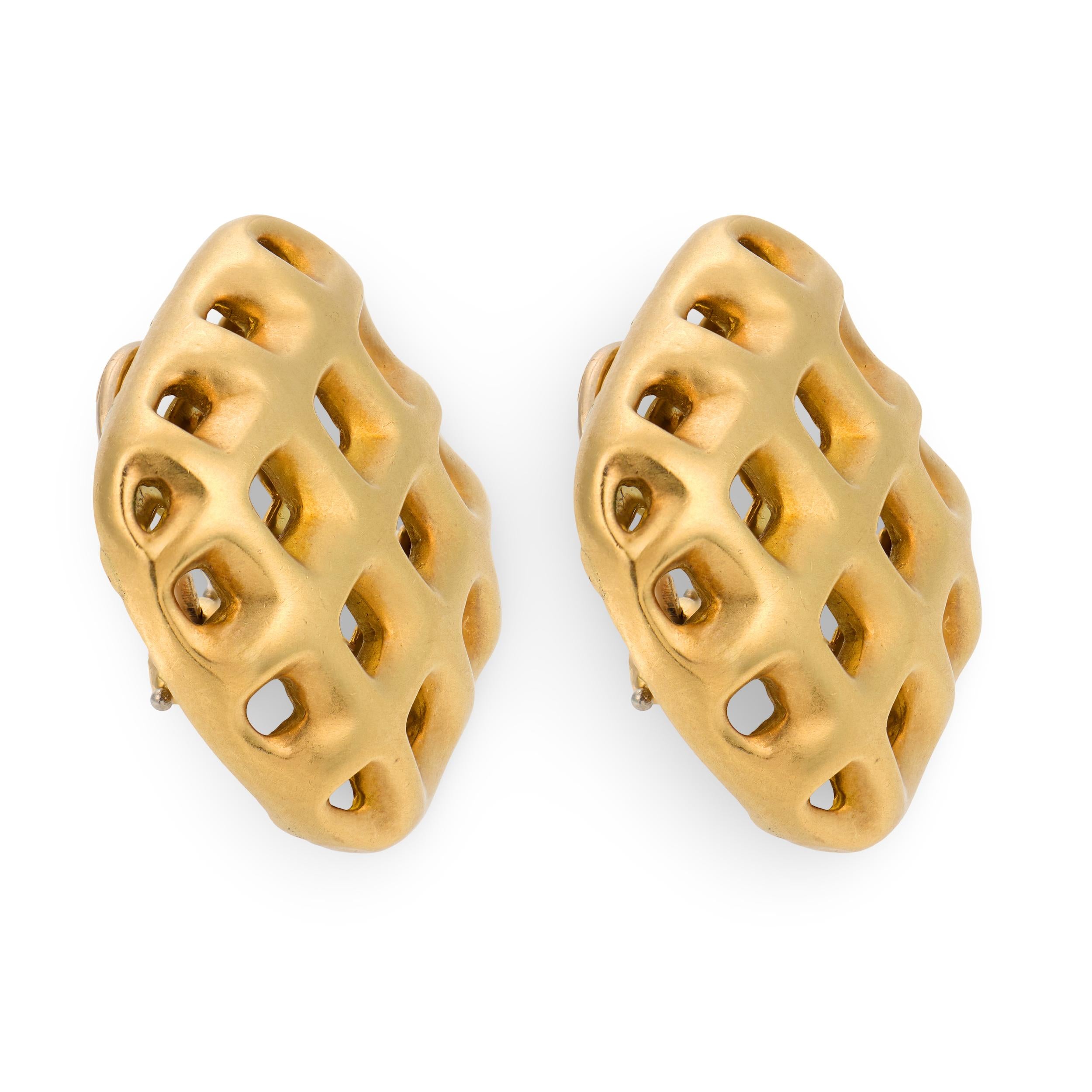 ANGELA CUMMINGS for TIFFANY & CO. Estate 18k Perforated Square Earrings