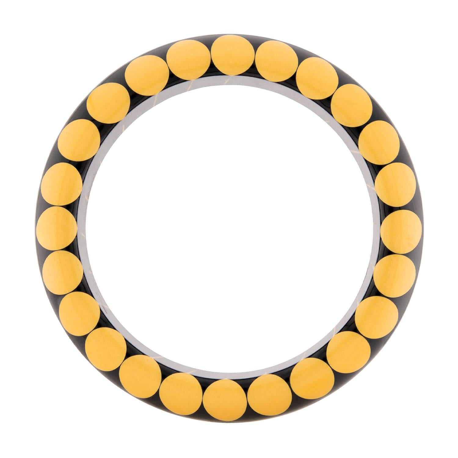 Retro Bakelite Cream Corn and Black Bangle