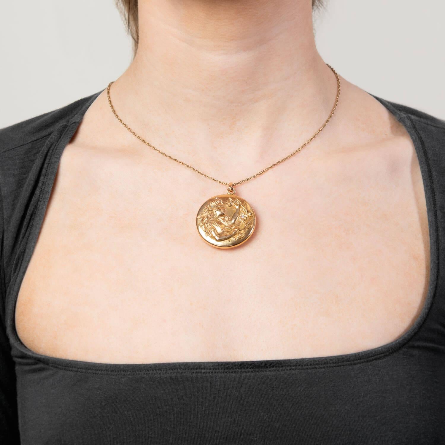 RIKER BROS Art Nouveau 14k Diamond & Enamel Repousse Locket