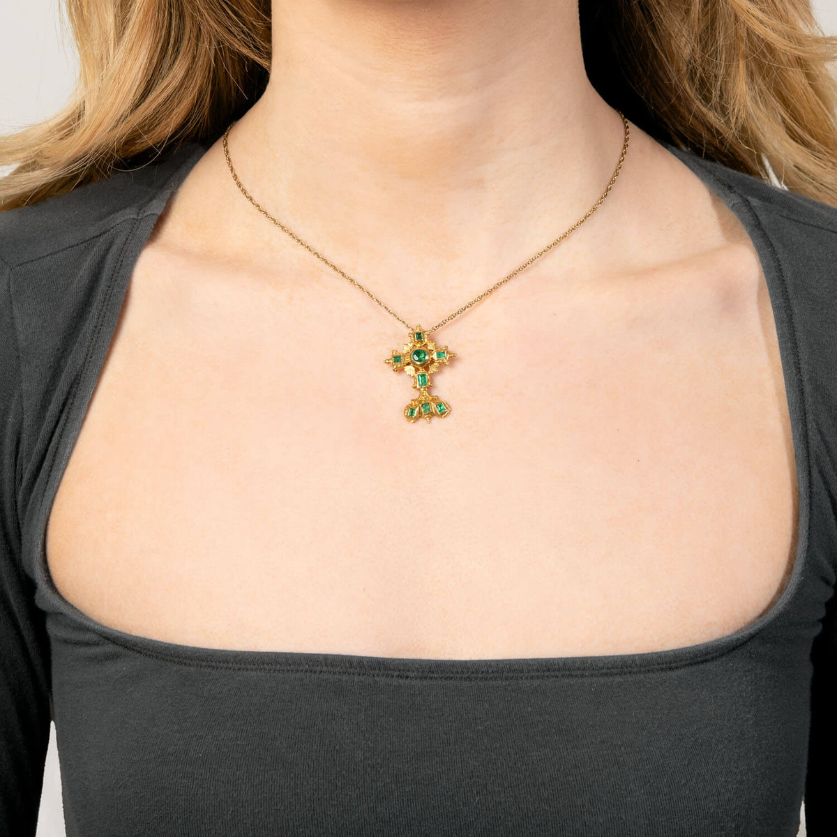 Georgian Spanish 18k Emerald Cross Pendant