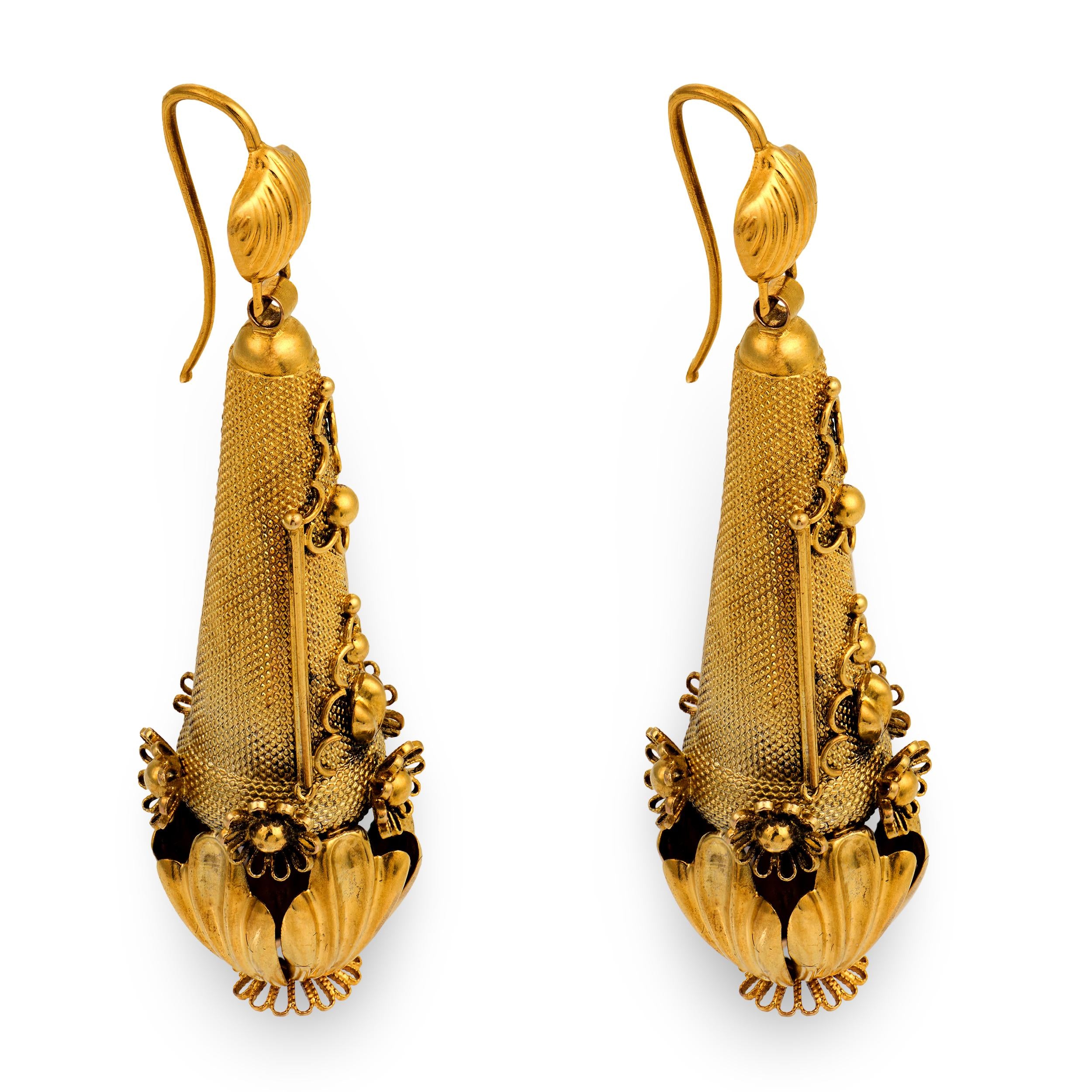 Victorian 15k Etruscan Dangle Earrings