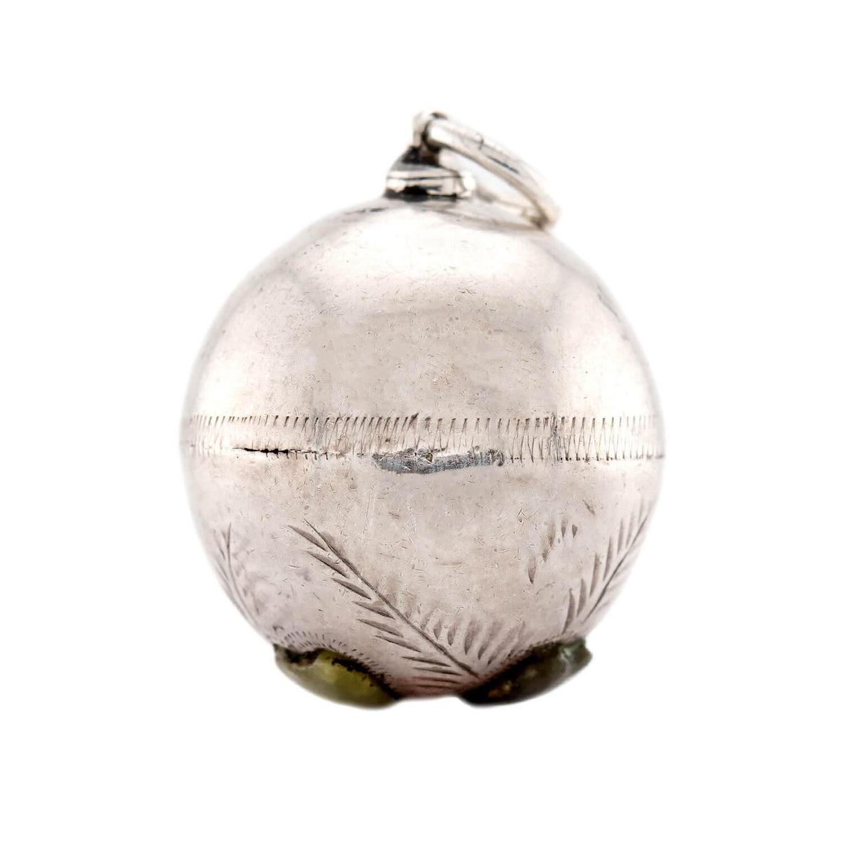 Victorian Sterling Silver Agate Clover-Motif Ball Pendant/Charm