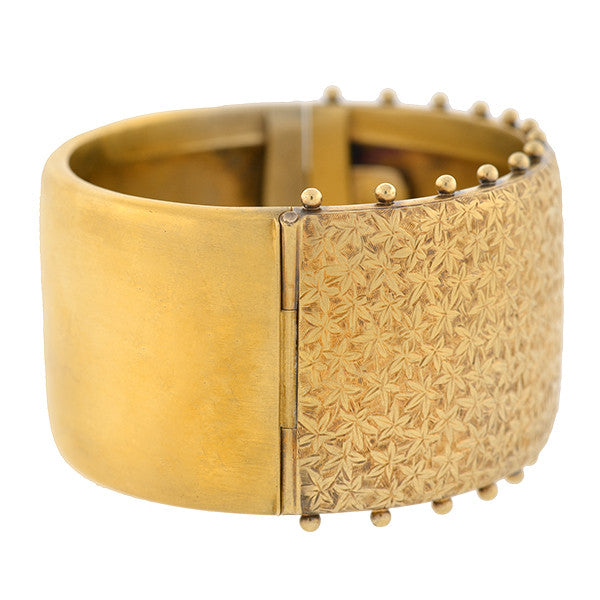 Victorian 15kt Gold Etched Hinged Bangle Bracelet