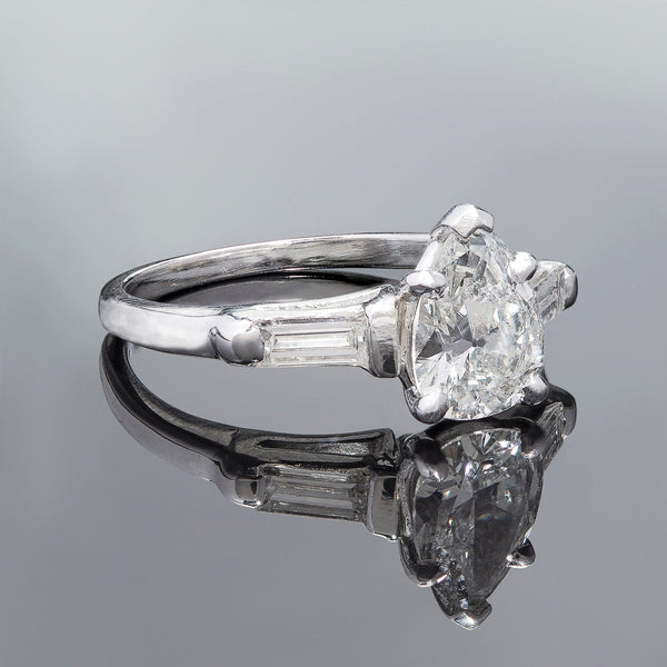 Art Deco Platinum Old Pear-Cut Diamond Engagement Ring 1.07ct