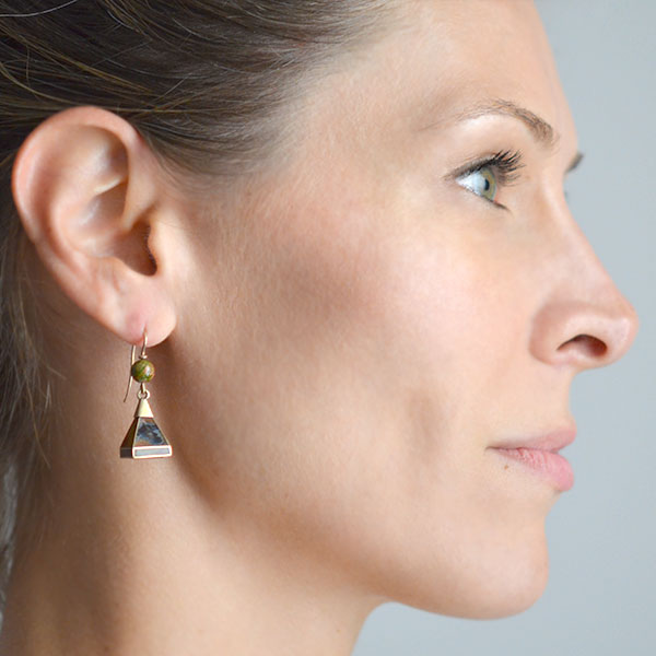 Victorian 14kt Pyramidal Scottish Agate Earrings