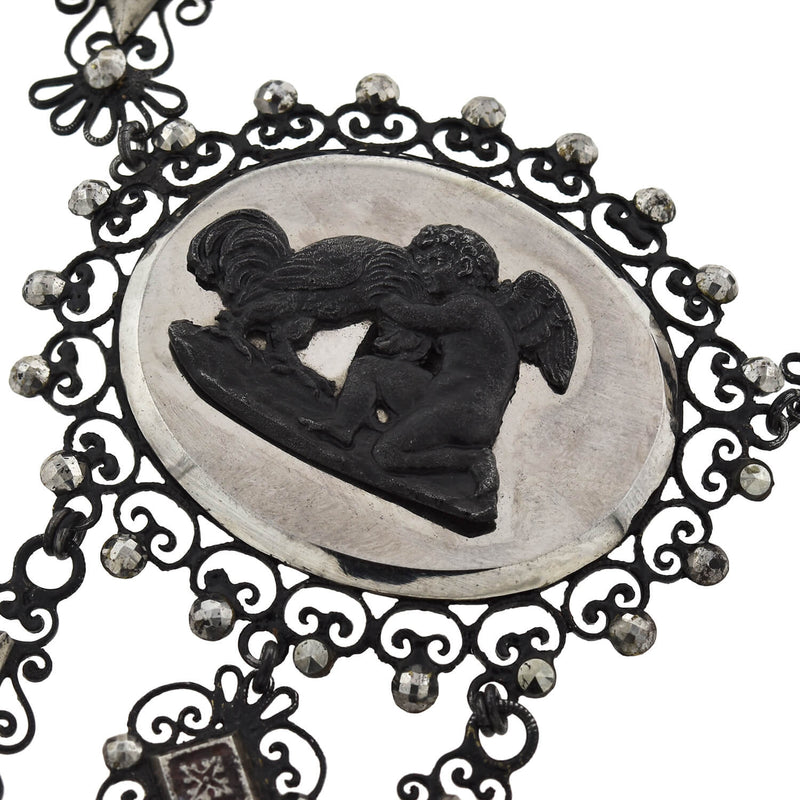 Art Nouveau Antique Russian Heart Shaped Sliding Locket For Sale