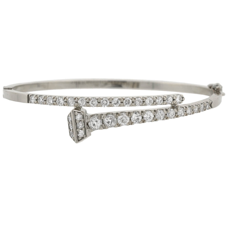 Nail head outlet bangle bracelet