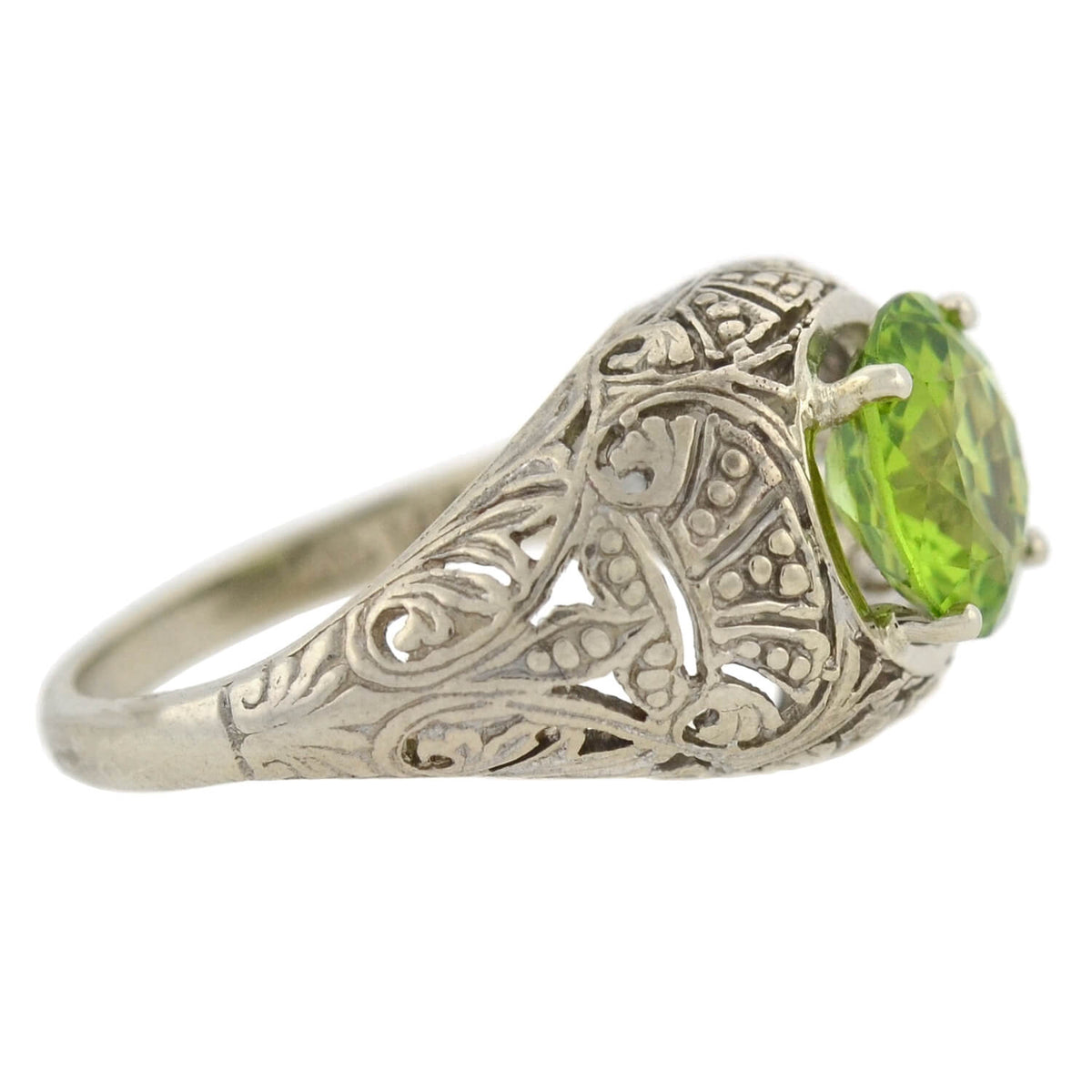 Late Art Deco 14kt Filigree Peridot Ring