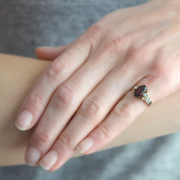 Victorian 14kt Gold Garnet Diamond Ring