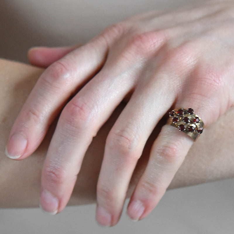 Vintage 14kt Garnet Stacked Band Harem Ring